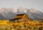 Πίνακας σε Καμβά RUSTIC FARMHOUSE BARN 2