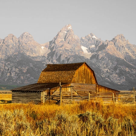 Πίνακας σε Καμβά RUSTIC FARMHOUSE BARN 2 -  Sticky 5