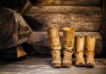 Πίνακας σε Καμβά RUSTIC FARMHOUSE BOOTS 2