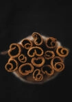 Πίνακας σε Καμβά RUSTIC FARMHOUSE CINNAMON STICKS