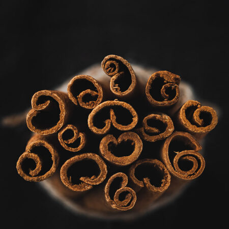 Πίνακας σε Καμβά RUSTIC FARMHOUSE CINNAMON STICKS -  Sticky 5