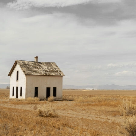 Πίνακας σε Καμβά RUSTIC FARMHOUSE FIELD CABIN 6 -  Sticky 5