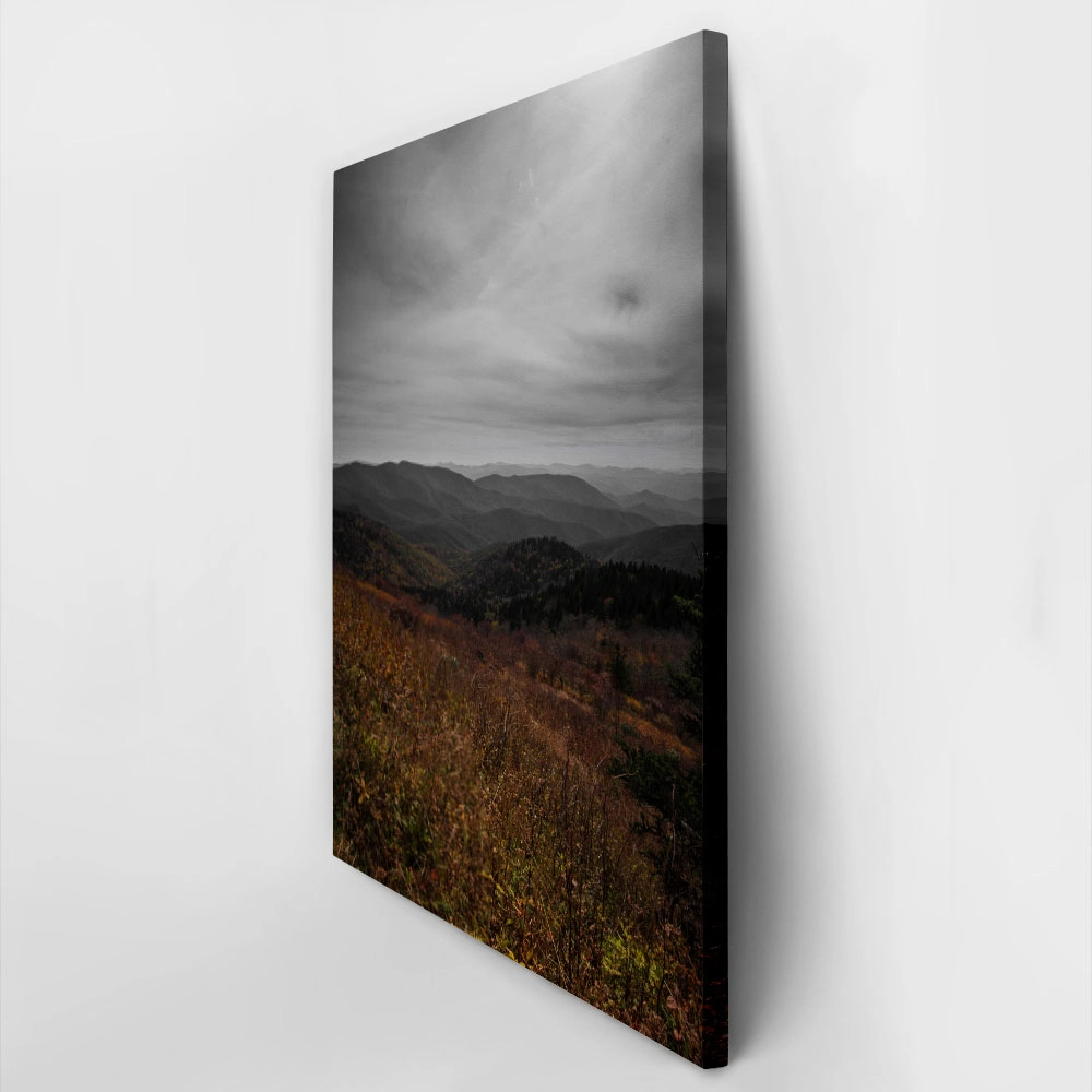 Πίνακας σε Καμβά RUSTIC FARMHOUSE FOGGY MOUNTAIN 2