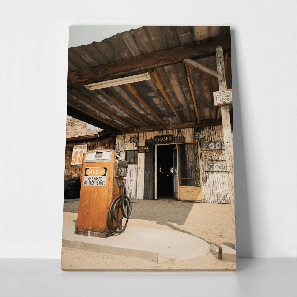 Πίνακας σε Καμβά RUSTIC FARMHOUSE GAS STATION