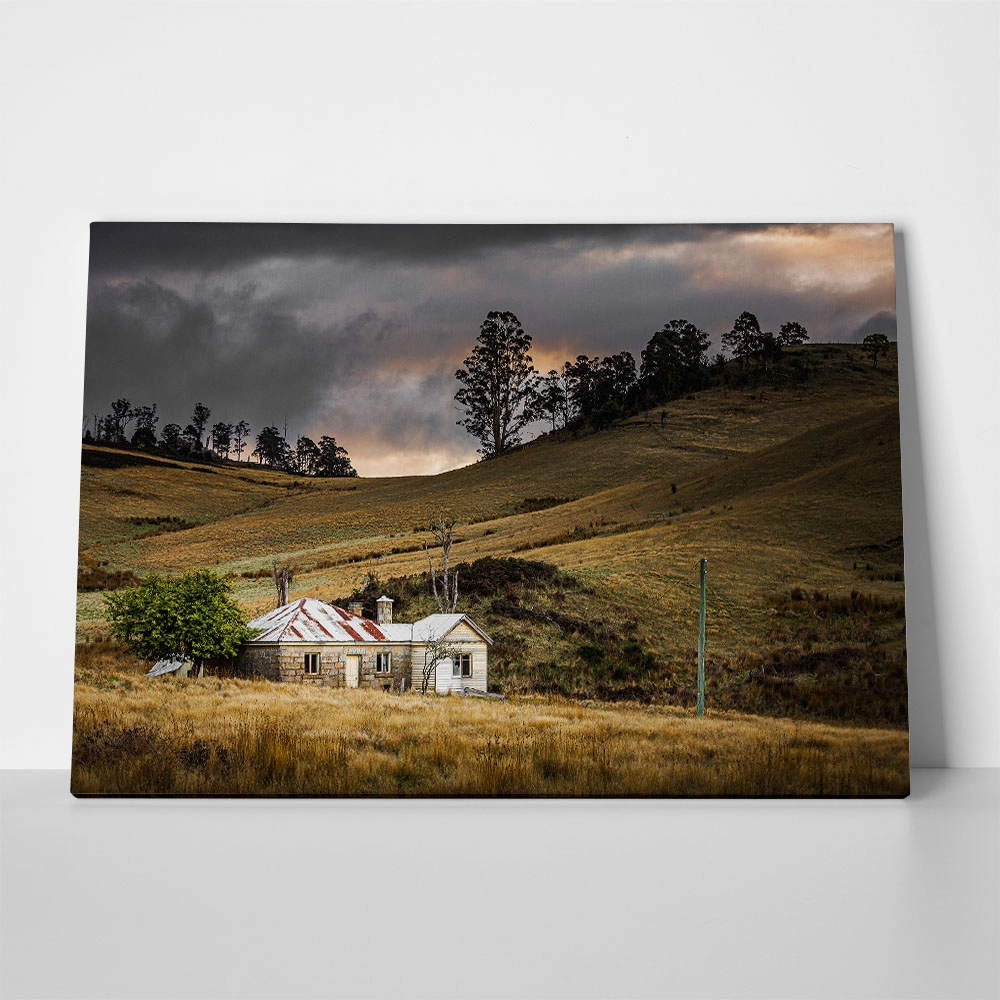 Πίνακας σε Καμβά RUSTIC FARMHOUSE HILL CABIN