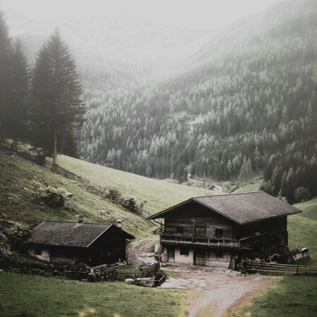 Πίνακας σε Καμβά RUSTIC FARMHOUSE MOUNTAIN FARM -  Sticky 5