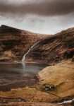 Πίνακας σε Καμβά RUSTIC FARMHOUSE MOUNTAIN LAKE