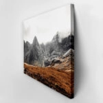 Πίνακας σε Καμβά RUSTIC FARMHOUSE MOUNTAIN PEAK