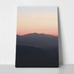 Πίνακας σε Καμβά RUSTIC FARMHOUSE MOUNTAIN SUNSET