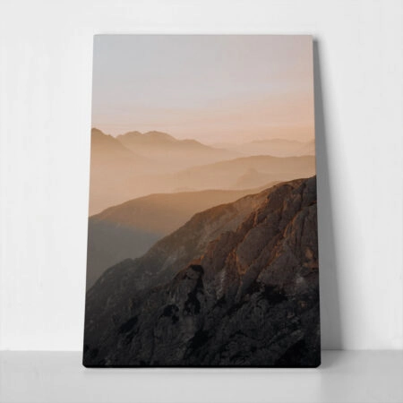 Πίνακας σε Καμβά RUSTIC FARMHOUSE MOUNTAINS - 