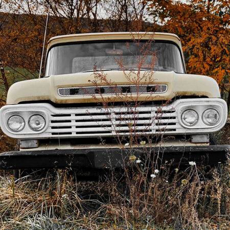 Πίνακας σε Καμβά RUSTIC FARMHOUSE OLD TRUCK -  Sticky 5