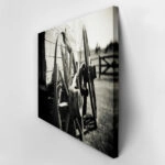 Πίνακας σε Καμβά RUSTIC FARMHOUSE OLD WHEELS 2