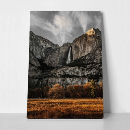 Πίνακας σε Καμβά RUSTIC FARMHOUSE ROCKY MOUNTAIN - 