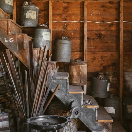 Πίνακας σε Καμβά RUSTIC FARMHOUSE SHED 3 -  Sticky 5