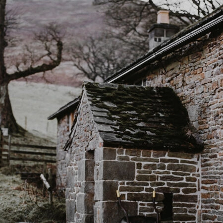 Πίνακας σε Καμβά RUSTIC FARMHOUSE STONE CABIN 2 -  Sticky 5