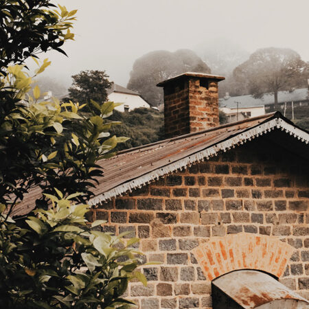Πίνακας σε Καμβά RUSTIC FARMHOUSE STONE CABIN 6 -  Sticky 5