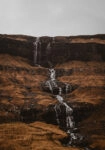Πίνακας σε Καμβά RUSTIC FARMHOUSE WATERFALL 2