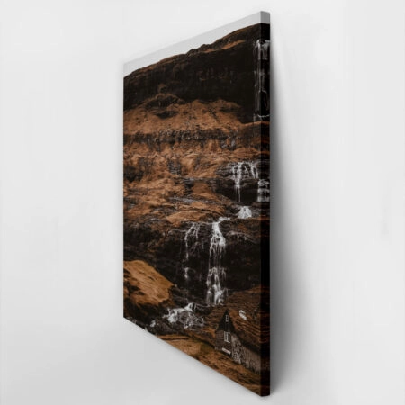 Πίνακας σε Καμβά RUSTIC FARMHOUSE WATERFALL -  Sticky 2