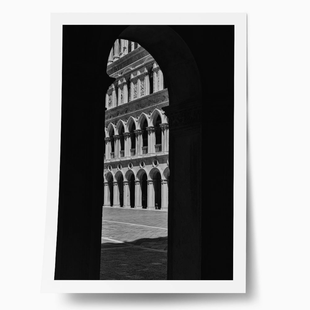 Poster BLACK AND WHITE ARCHITECTURAL ARCHWAY