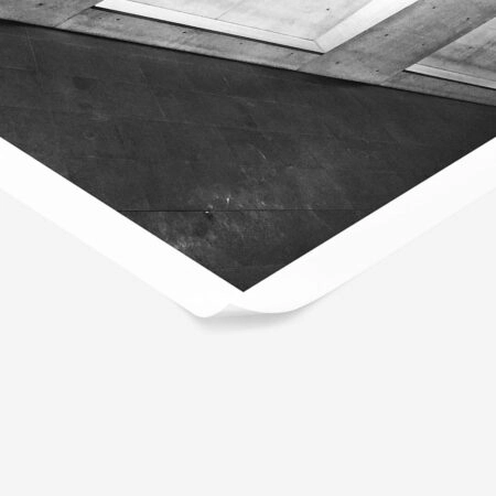 Poster BLACK AND WHITE ARCHITECTURAL CONCRETE CORRIDOR - Πολεις - Χαρτες Sticky 1