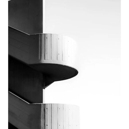Poster BLACK AND WHITE ARCHITECTURAL CONCRETE STAIRCASE - Πολεις - Χαρτες Sticky 2