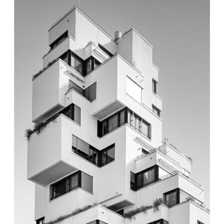 Poster BLACK AND WHITE ARCHITECTURAL CUBE APARTMENTS - Πολεις - Χαρτες Sticky 2