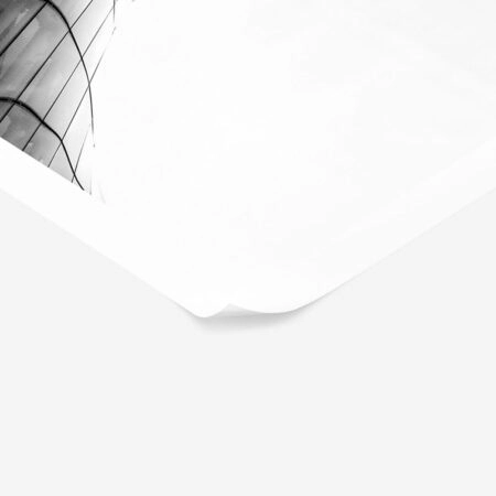 Poster BLACK AND WHITE ARCHITECTURAL CURVED GLASS BUILDING - Πολεις - Χαρτες Sticky 1