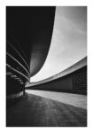 Poster BLACK AND WHITE ARCHITECTURAL CURVED STRUCTURAL ELEMENTS