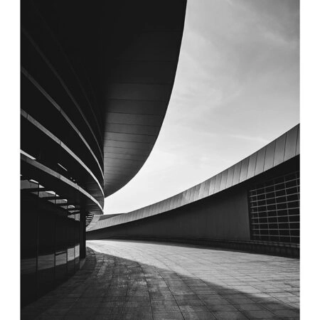 Poster BLACK AND WHITE ARCHITECTURAL CURVED STRUCTURAL ELEMENTS - Πολεις - Χαρτες Sticky 2