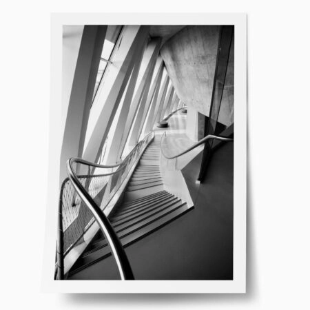 Poster BLACK AND WHITE ARCHITECTURAL CURVY STAIRCASE - Πολεις - Χαρτες