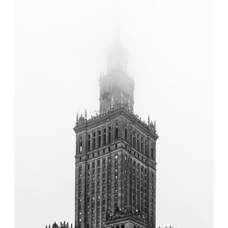 Poster BLACK AND WHITE ARCHITECTURAL FOGGY TOWER - Πολεις - Χαρτες Sticky 2