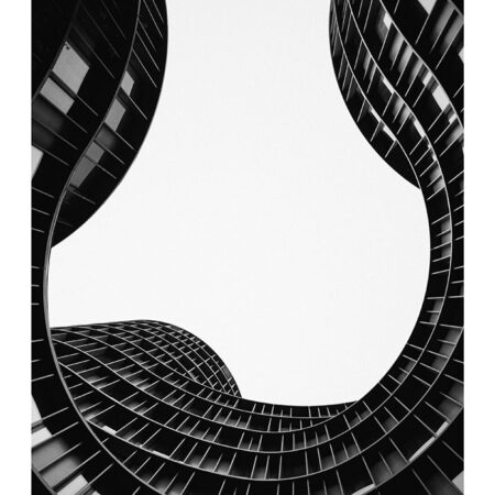 Poster BLACK AND WHITE ARCHITECTURAL GEOMETRIC CURVED FACADE - Πολεις - Χαρτες Sticky 2