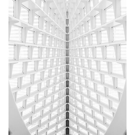 Poster BLACK AND WHITE ARCHITECTURAL GEOMETRIC INTERIOR CEILING - Πολεις - Χαρτες Sticky 2