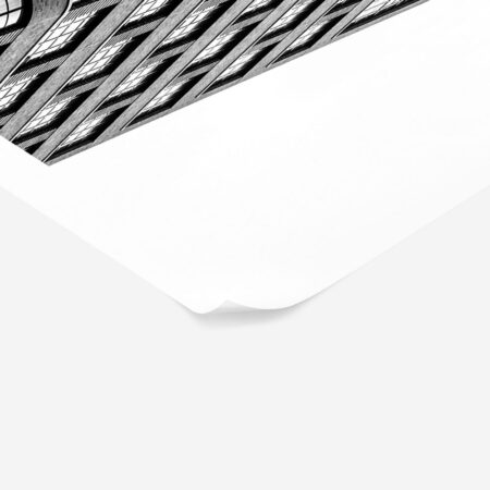 Poster BLACK AND WHITE ARCHITECTURAL NARROW BUILDING 2 - Πολεις - Χαρτες Sticky 1