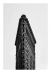 Poster BLACK AND WHITE ARCHITECTURAL NARROW BUILDING