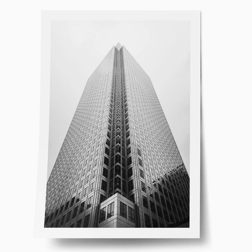 Poster BLACK AND WHITE ARCHITECTURAL PYRAMID ROOF TOWER
