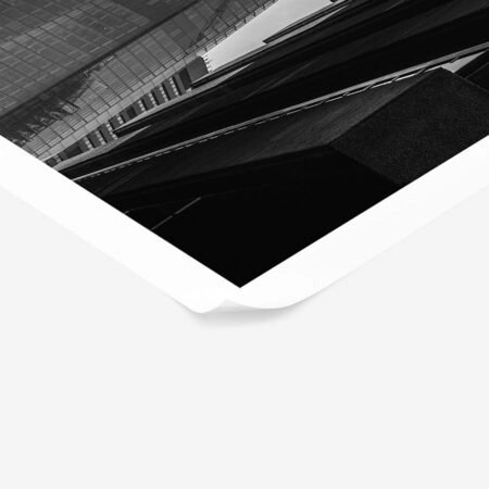 Poster BLACK AND WHITE ARCHITECTURAL PYRAMID SKYSCRAPER - Πολεις - Χαρτες Sticky 1