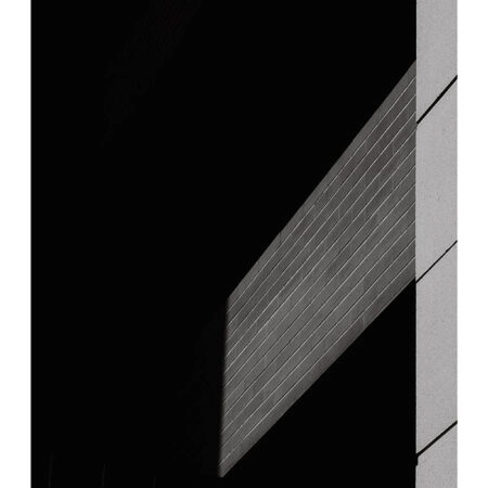 Poster BLACK AND WHITE ARCHITECTURAL SHADOWED BUILDING - Πολεις - Χαρτες Sticky 2