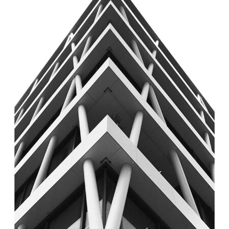 Poster BLACK AND WHITE ARCHITECTURAL STEEL NET FACADE - Πολεις - Χαρτες Sticky 2