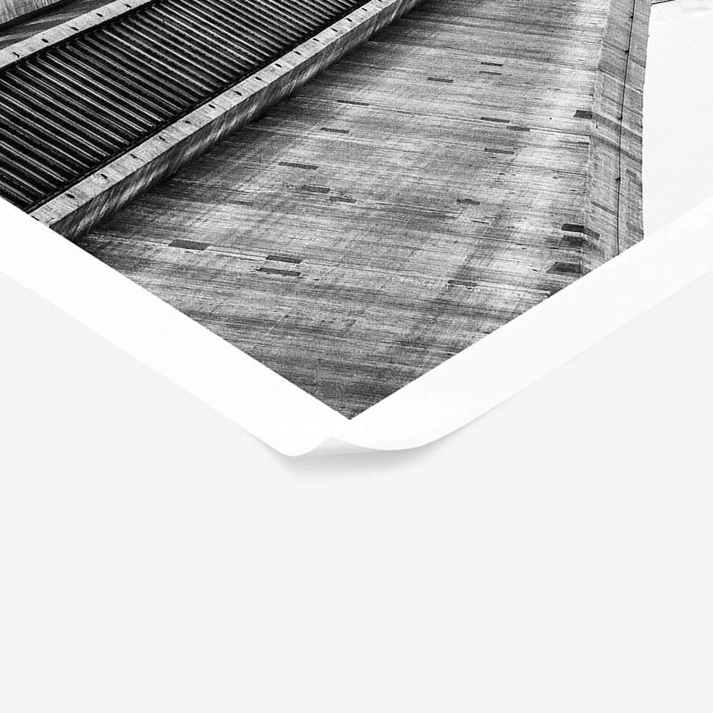 Poster BLACK AND WHITE ARCHITECTURAL TOWER VANTAGE POINT