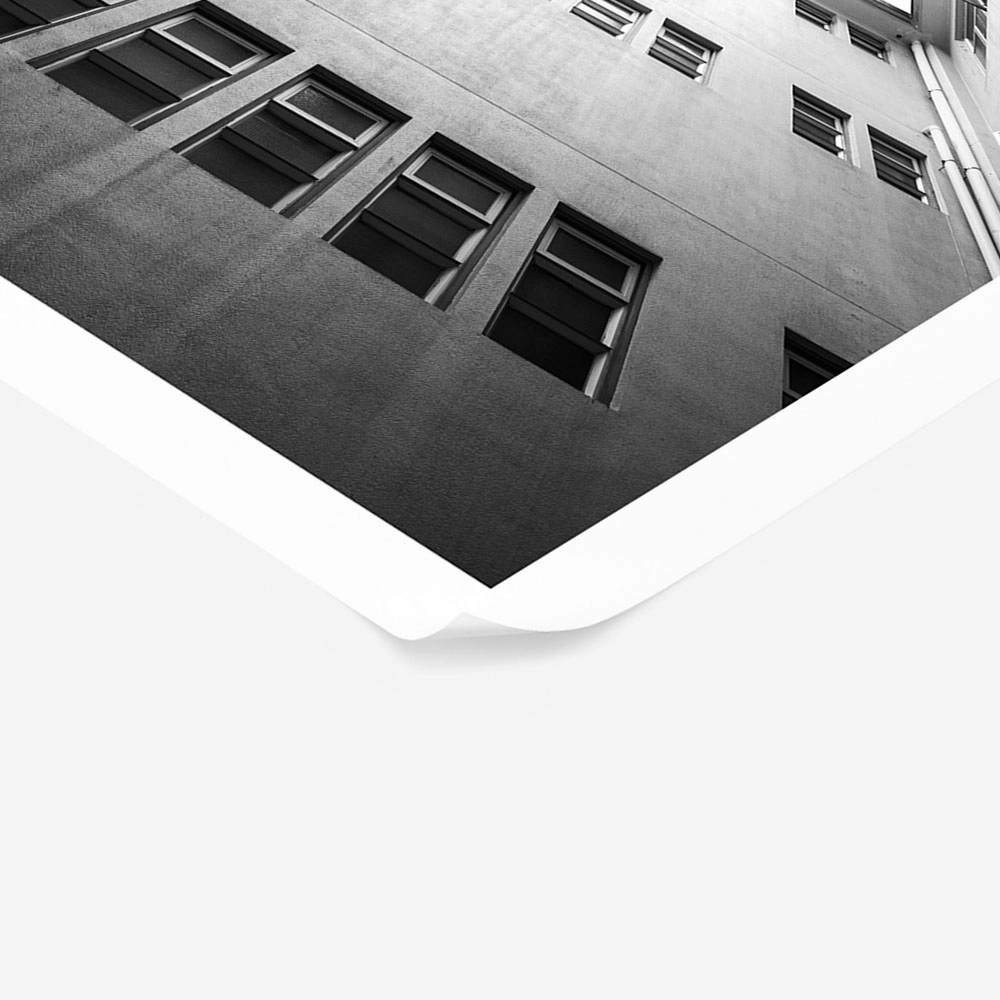 Poster BLACK AND WHITE ARCHITECTURAL TRIANGULAR COURTYARD