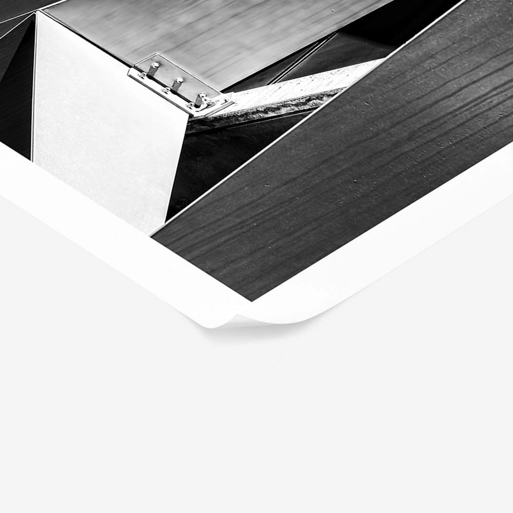 Poster BLACK AND WHITE ARCHITECTURAL TRIANGULAR METAL PANELS