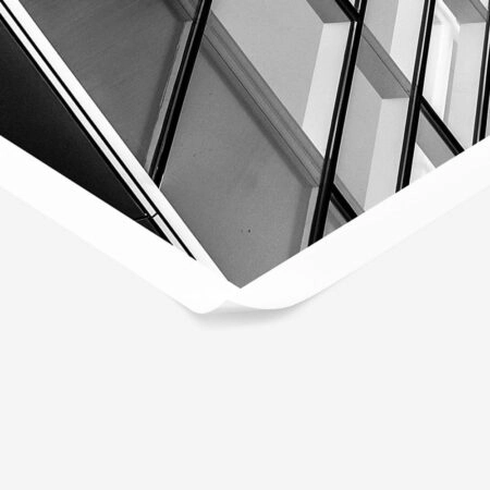Poster BLACK AND WHITE ARCHITECTURAL TRIANGULAR WINDOWS - Πολεις - Χαρτες Sticky 1