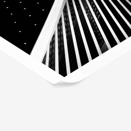 Poster BLACK AND WHITE ARCHITECTURAL TWISTING TOWER - Πολεις - Χαρτες Sticky 1