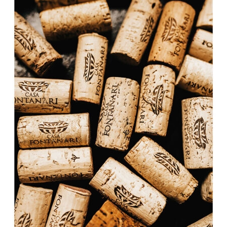 Poster RUSTIC FARMHOUSE CORKS -  Sticky 2