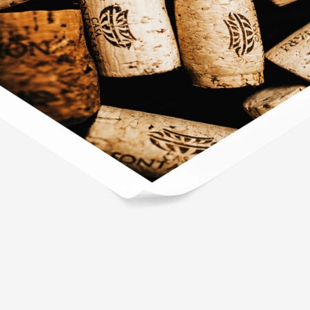 Poster RUSTIC FARMHOUSE CORKS -  Sticky 1