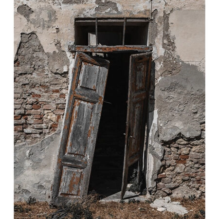 Poster RUSTIC FARMHOUSE OLD DOOR -  Sticky 2