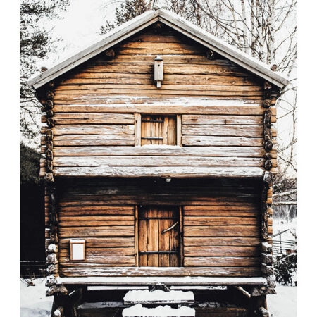 Poster RUSTIC FARMHOUSE SNOWY CABIN -  Sticky 2