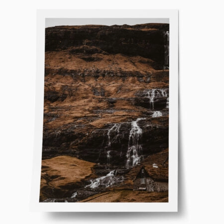 Poster RUSTIC FARMHOUSE WATERFALL - 
