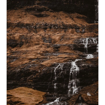 Poster RUSTIC FARMHOUSE WATERFALL -  Sticky 2